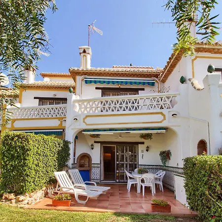 Vakantiehuis Cozy Holiday Home In Mijas With Swimming Pool *